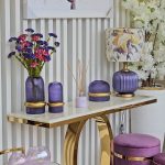 Ambiente Roxo e Dourado